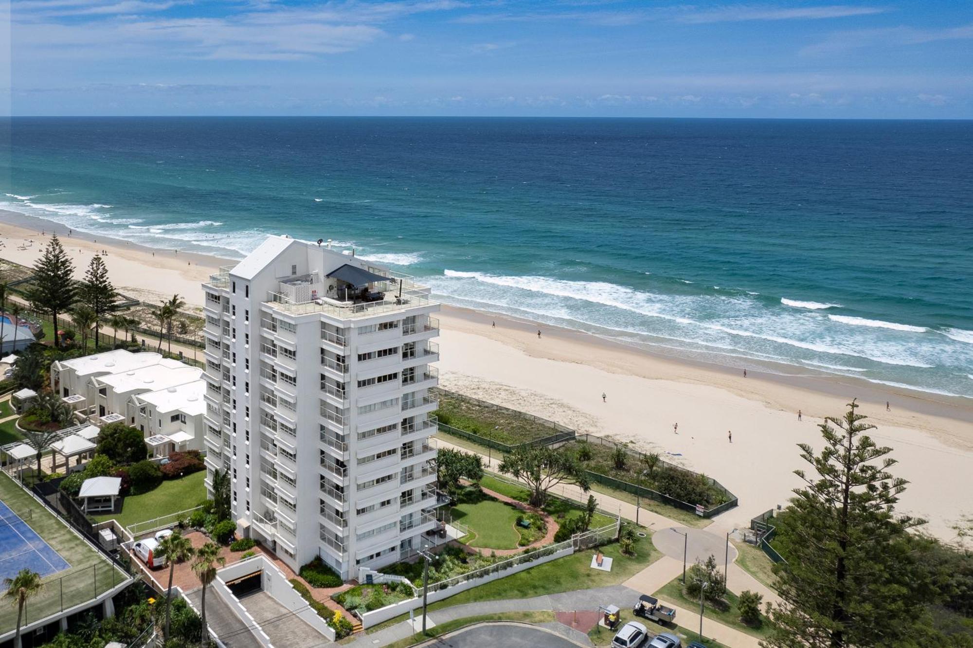 Viscount On The Beach Gold Coast Exterior photo