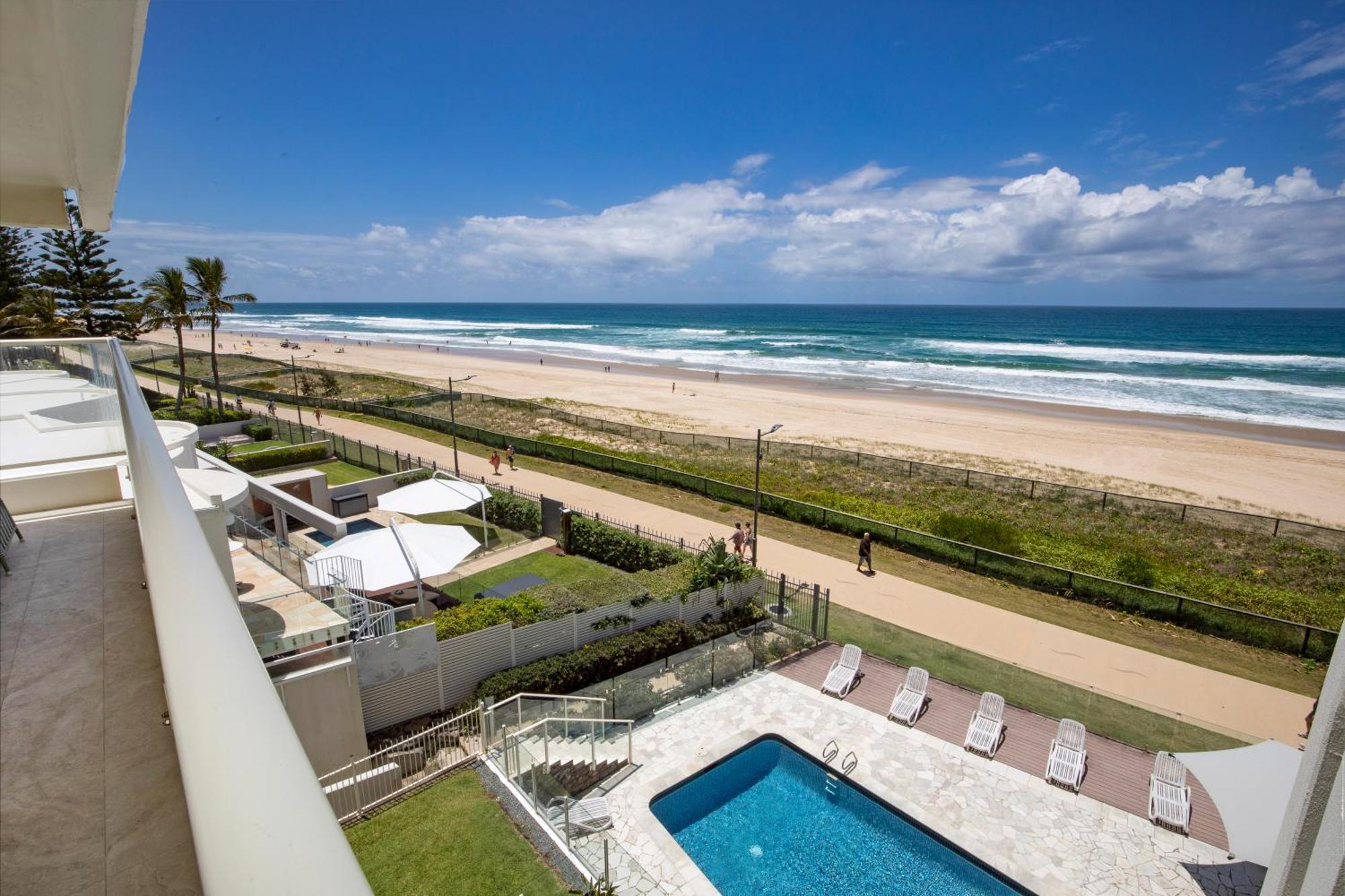 Viscount On The Beach Gold Coast Exterior photo